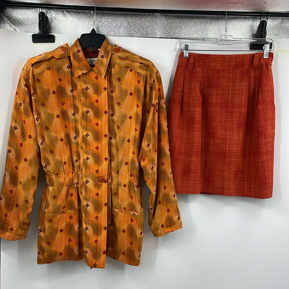 Vintage 90’s Linda Allard Ellen Tracy orange red Aztec silk skirt suit Size 6 8